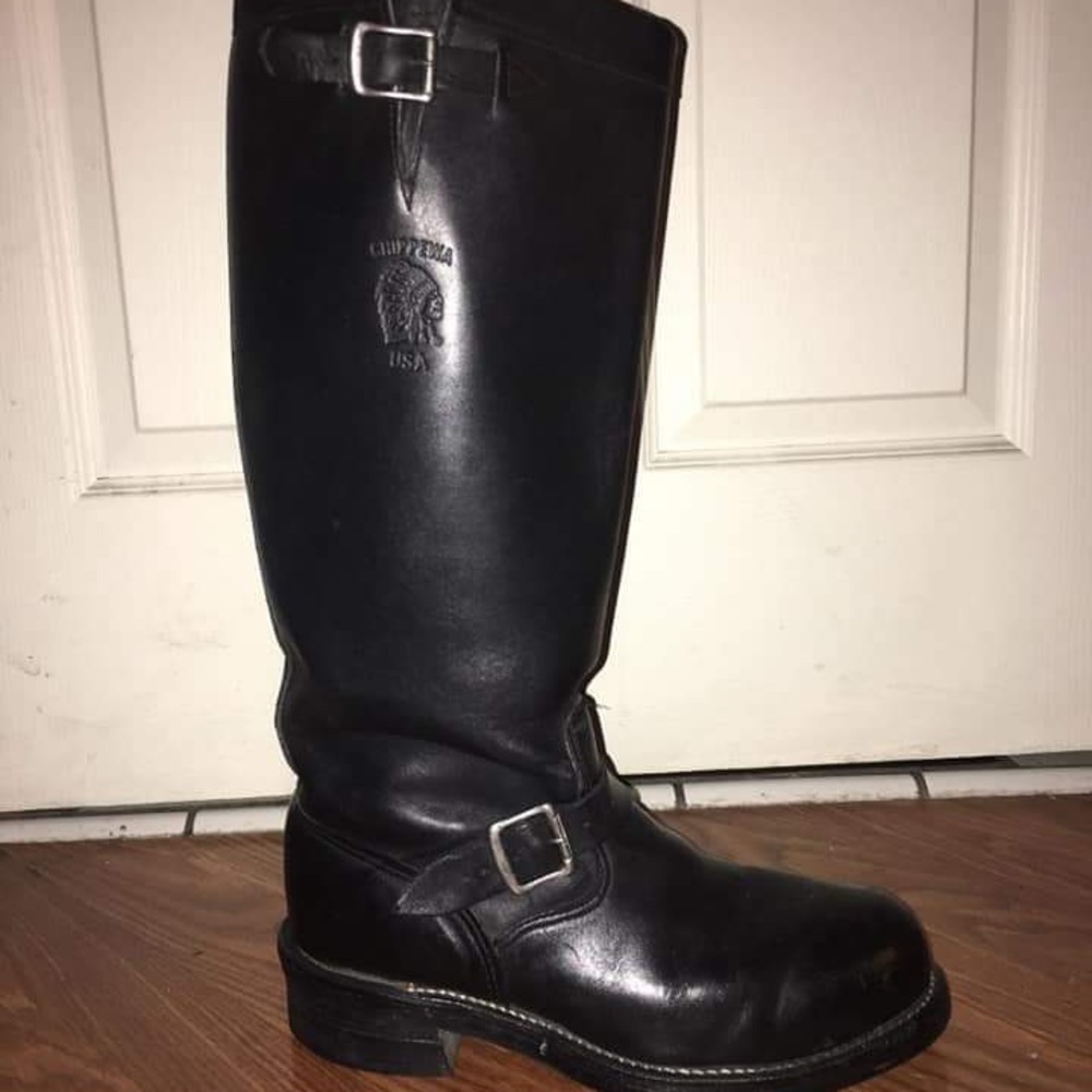 Black Chippewa Boots Size 9.5D in men’s